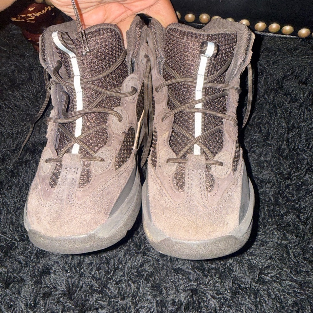 Adidas Yeezy Desert Boot ‘Oil’